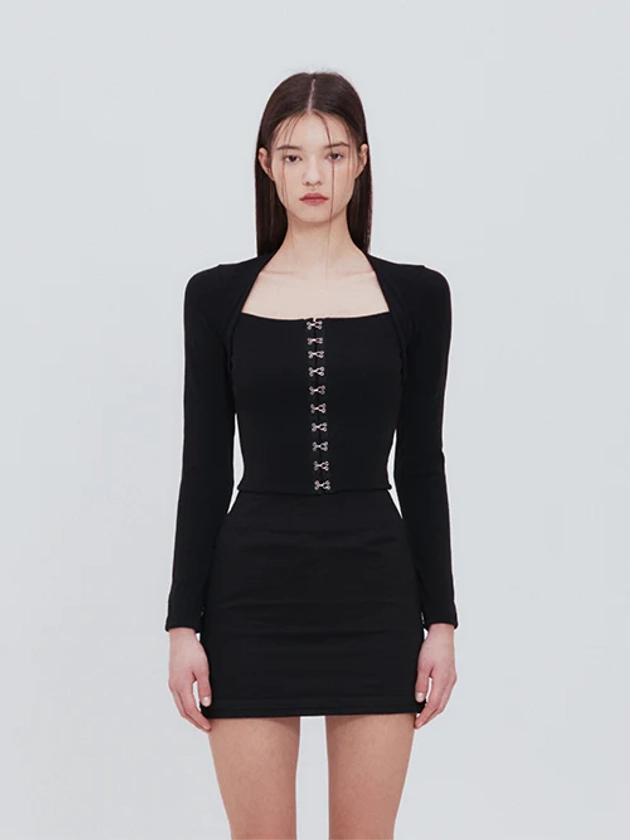 Hook square top (black) - Not your rose | 60% - Asian Fashion Online Store