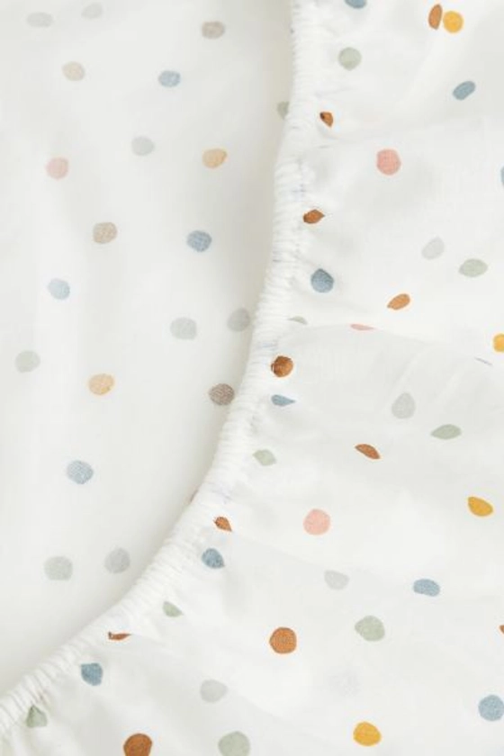 Patterned cotton fitted sheet - White/Rainbows - Home All | H&M GB