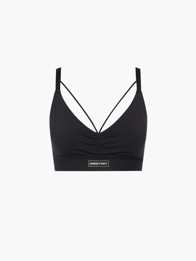 Curve Alert Medium-Impact Sports Bra in Black | SAVAGE X FENTY France