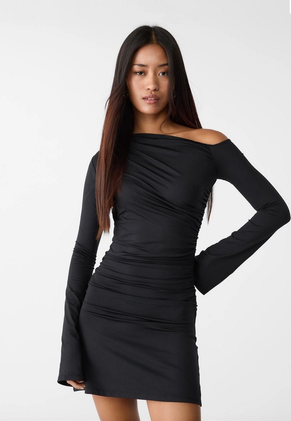 Robe courte asymétrique - Courtes femme | Stradivarius France