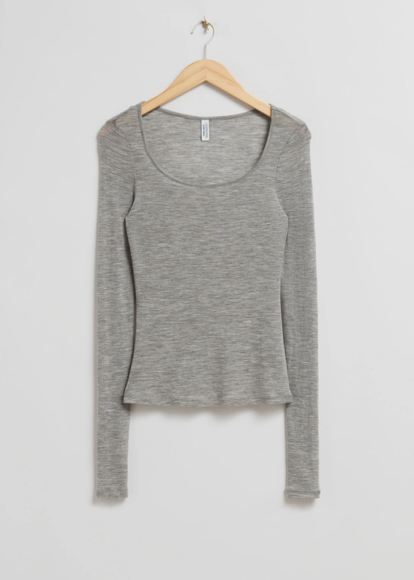 Slim Wool Top