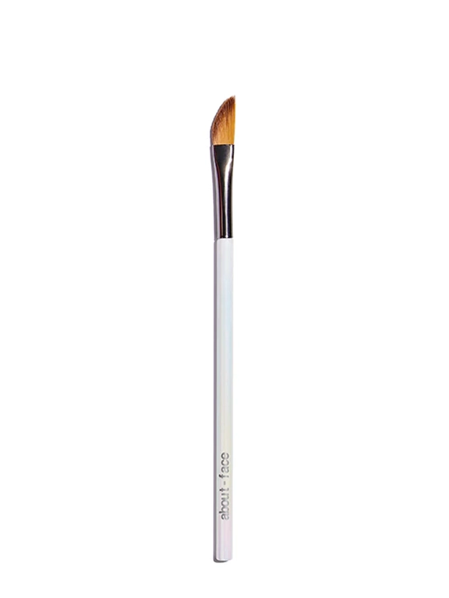 Angled Wing Tip Liner Brush