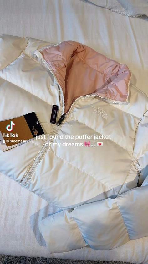 #ad 🧸 shop the cutest puffer here! 💌 https://amzn.to/3T32foh [Video] | Puffer jacket outfit, Puffer, Pink puffer jacket