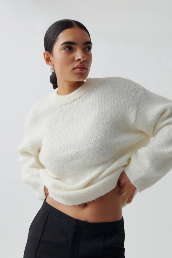 Boxy knitted sweater - White - Women - Gina Tricot