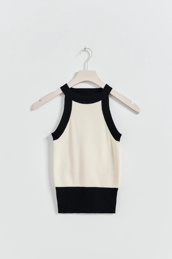 Knitted contrast tank - White - Women - Gina Tricot