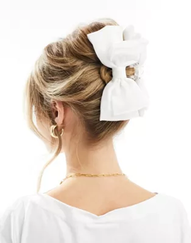 ASOS DESIGN hair claw with fabric bow detail in white | ASOS