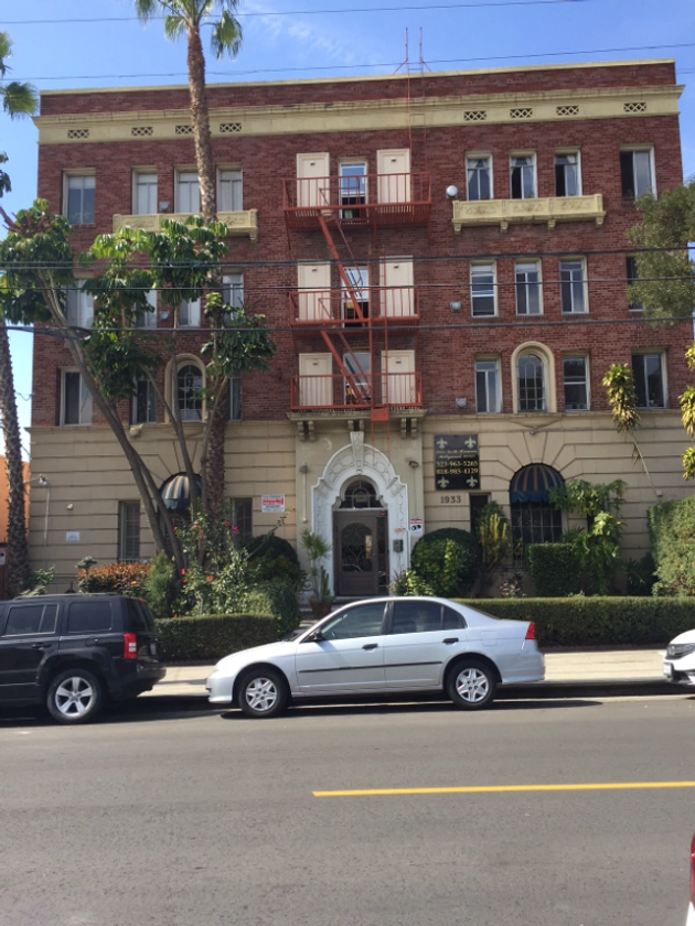 1933 N Bronson Ave, Unit 201 - Apartments in Los Angeles, CA | Westside Rentals