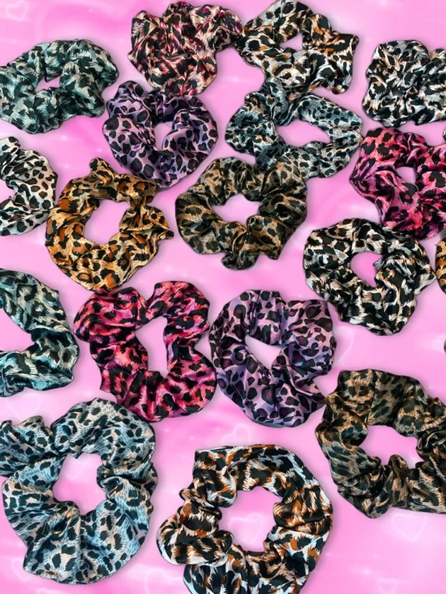 Mcbling leopard scrunchie - Y2K accessories