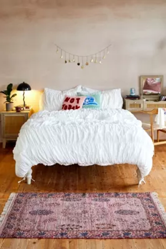 White Cinched Duvet Set