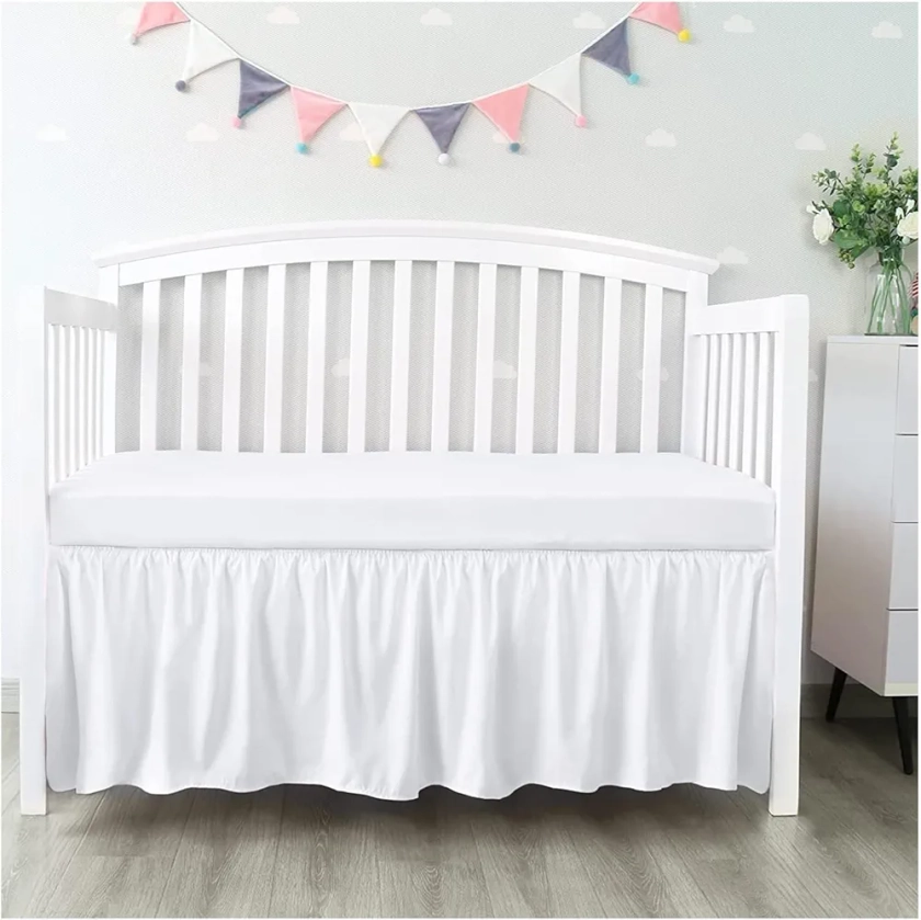 Cache Sommier Jupe de lit de Berceau Ajouter des draps Blancs - 4 côtés plissés à Volants for bébé garçons Filles Enfant en Bas âge Couvre-lit de pépinière (Color : White, Size : 60x120x36cm)