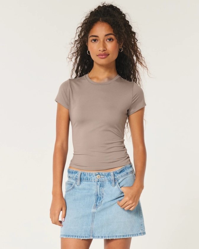 Women's Seamless Fabric Longline Crew Baby Tee | Women's Tops | HollisterCo.com