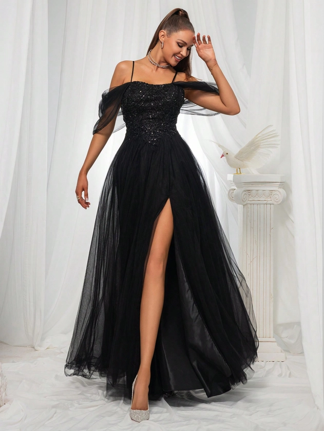 High-End And Elegant Embroidered Evening Dress With Handmade Details And Slim Fit Design