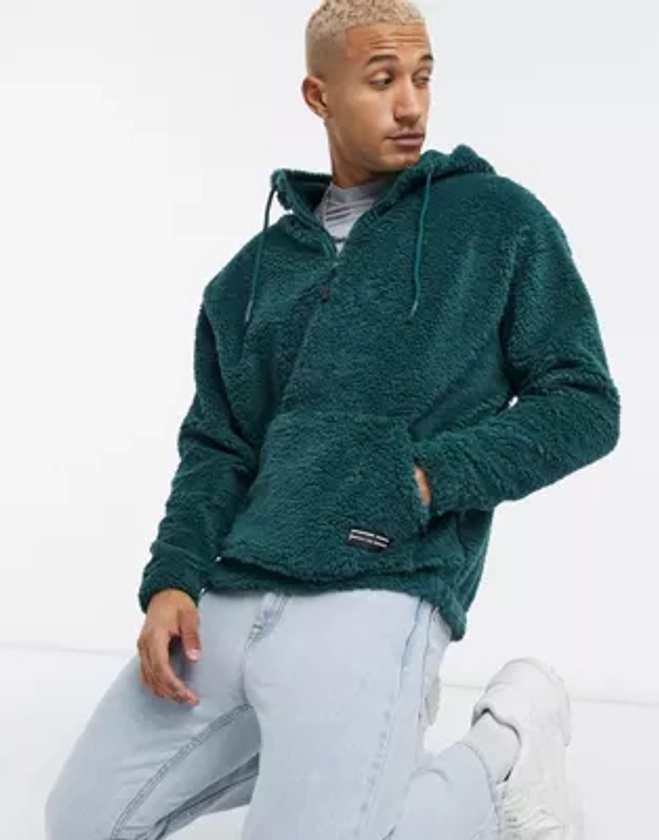 ASOS DESIGN - Sweat à capuche oversize imitation peau de mouton à col cheminée - Vert profond