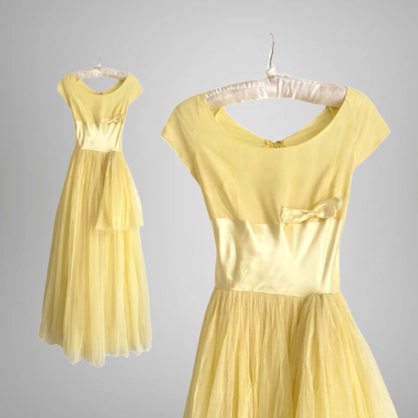 Vintage 1950s Baby Chick Yellow Layered Mesh Satin Details Party Dress 50s Gown S - Etsy.de