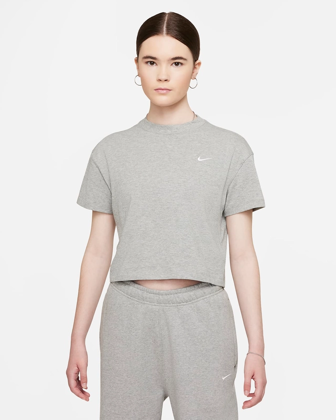 Nike Solo Swoosh Women's T-Shirt. Nike.com
