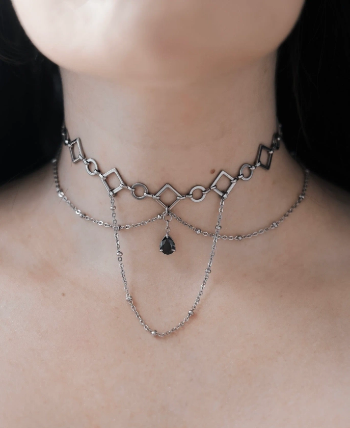 Opulence Choker