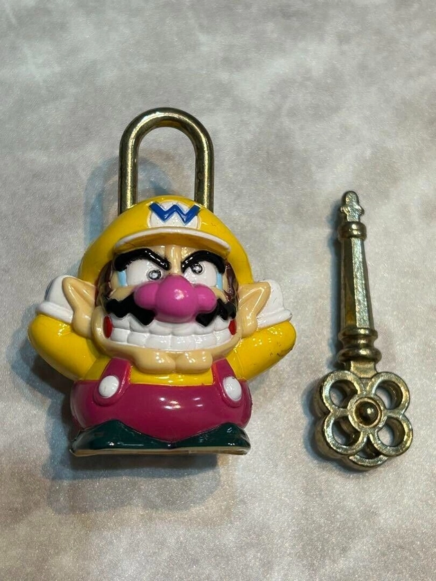 Super Mario Bros Wario Mascot Lock Key Mini Figure Japan Nintendo