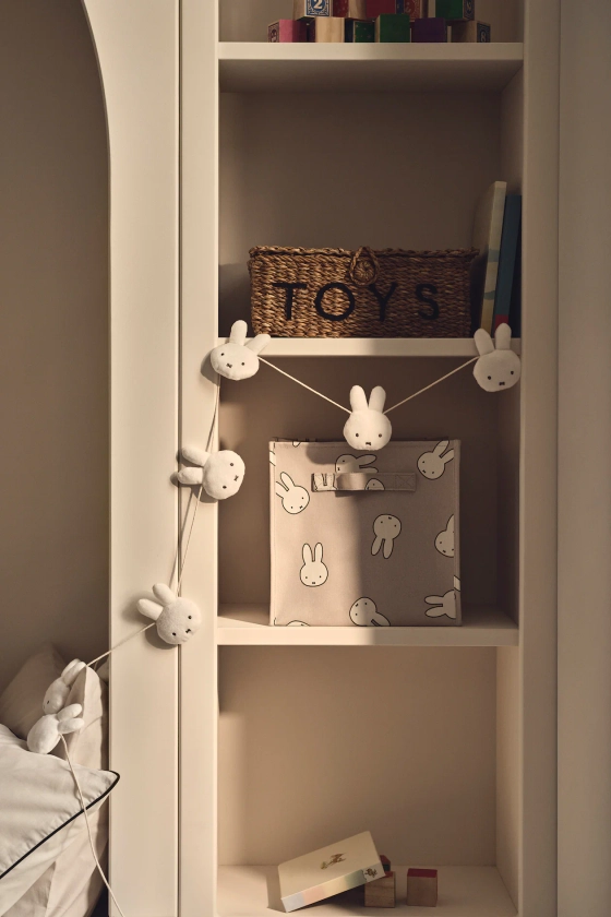 Printed storage basket - Light greige/Miffy - Home All | H&M GB