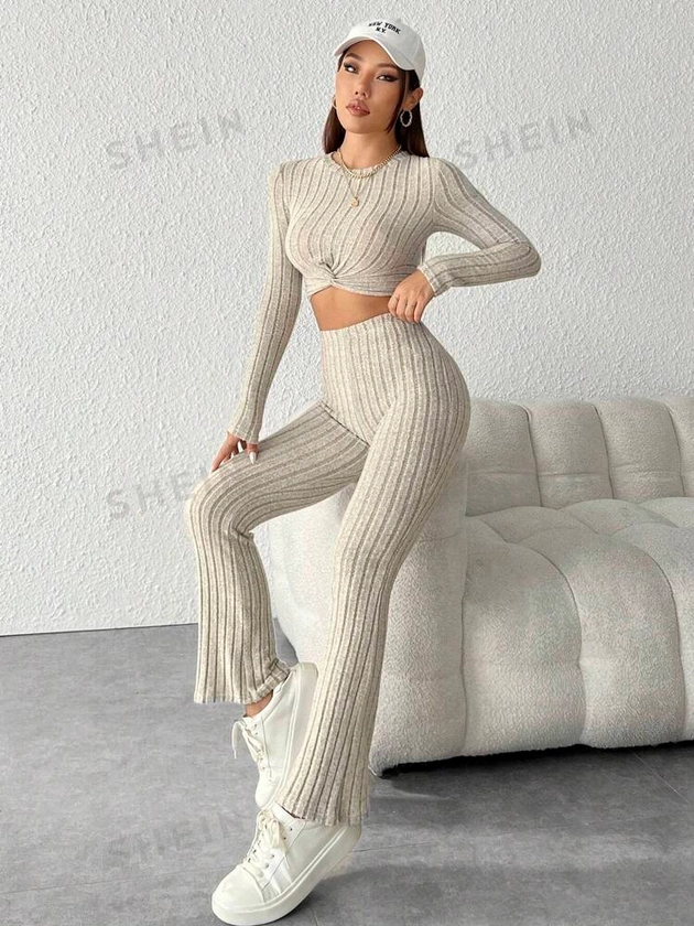 SHEIN PETITE Short Crop Top & Flared Pants Set With Twist Detailing