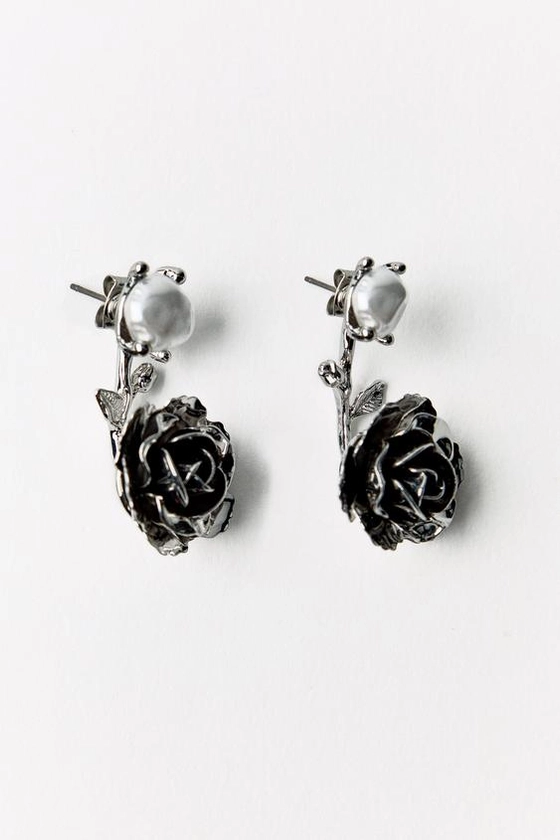 FAUX PEARL FLOWER EARRINGS