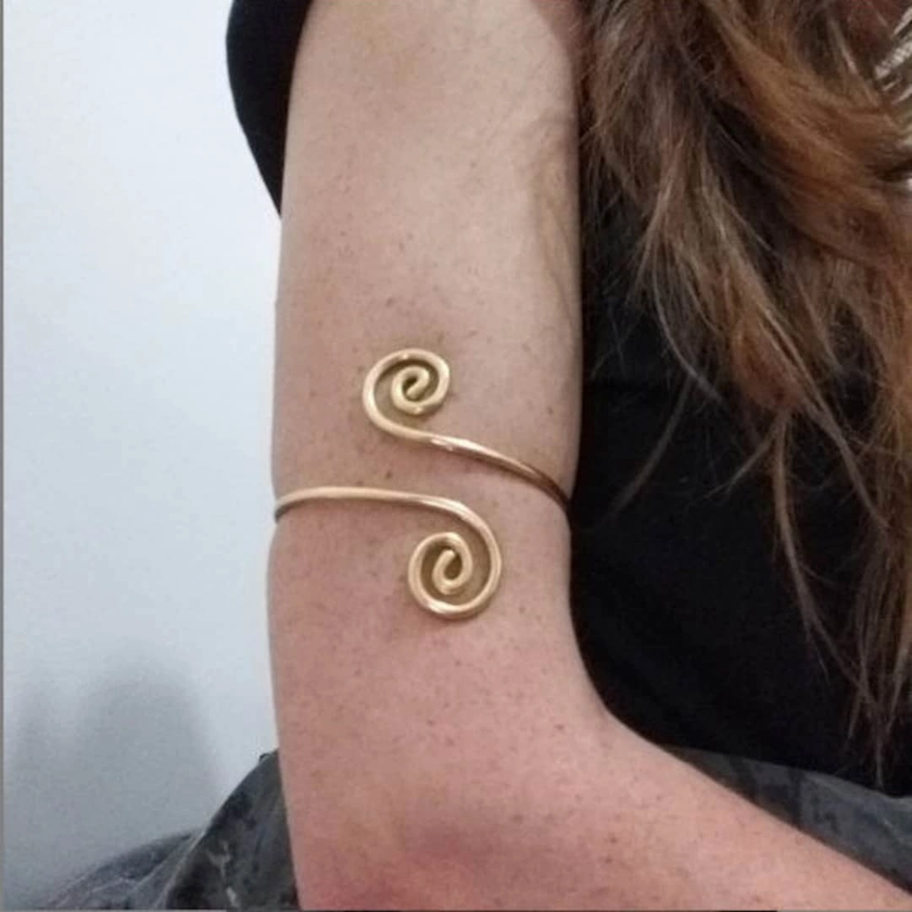 Upper Arm Cuff Arm Band Spiral Handmade Made of Brass, Aluminium, German Silver or Sterling Silver 925 Wire. - Etsy.de