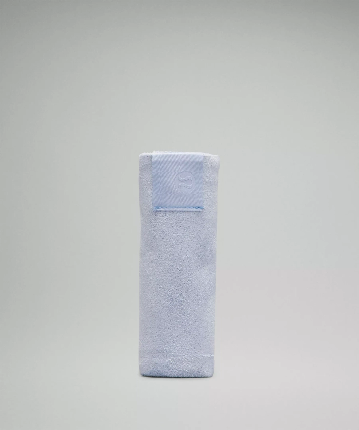 The (Small) Towel | Unisex Work Out Accessories | lululemon