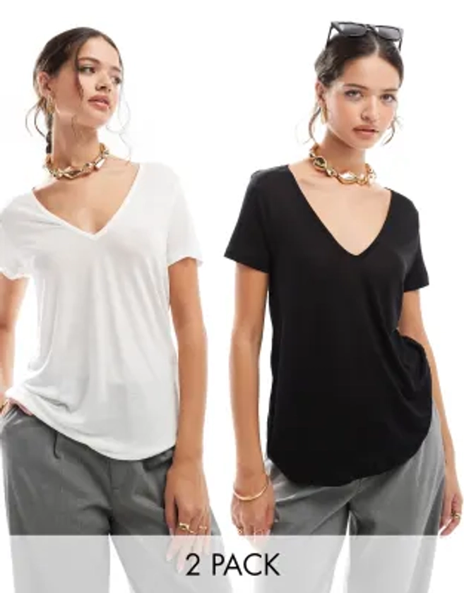 ASOS DESIGN - Lot de 2 t-shirts col V décontractés - Noir et blanc | ASOS