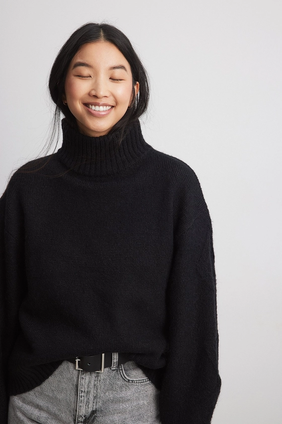Turtleneck Knitted Cable Sweater Black
