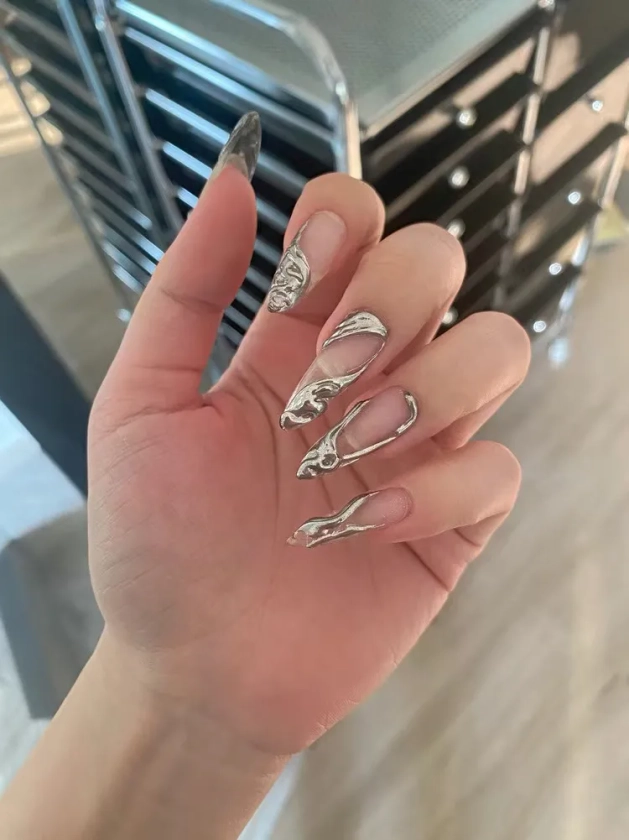 Metal Girl | Handmade Nails