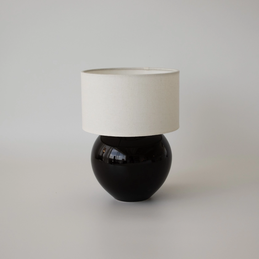 MOON JAR TABLE LAMP - onyx black