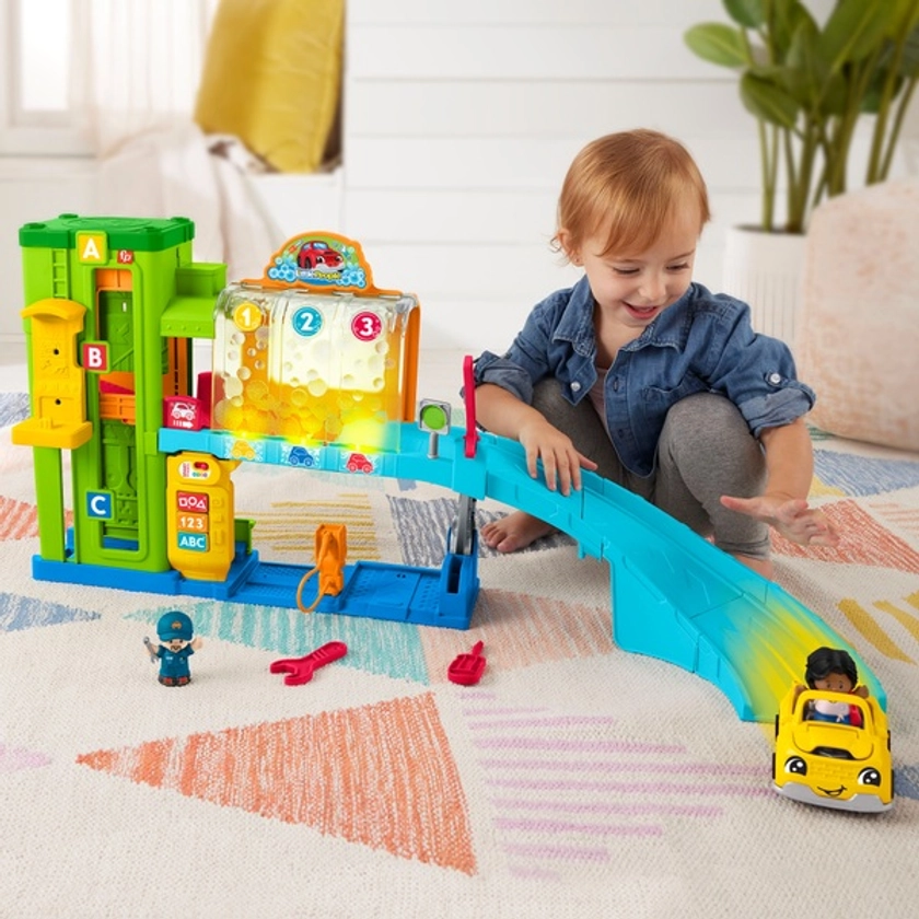 Fisher-Price Little People Light-Up Learning Garage | Smyths Toys UK