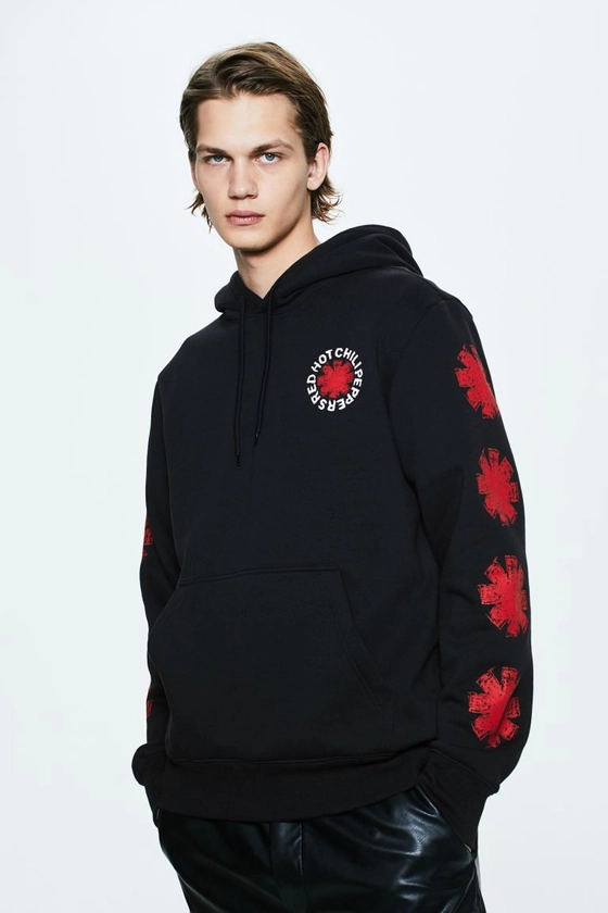 Regular Fit Hoodie - Black/Red Hot Chili Peppers - Men | H&M CA