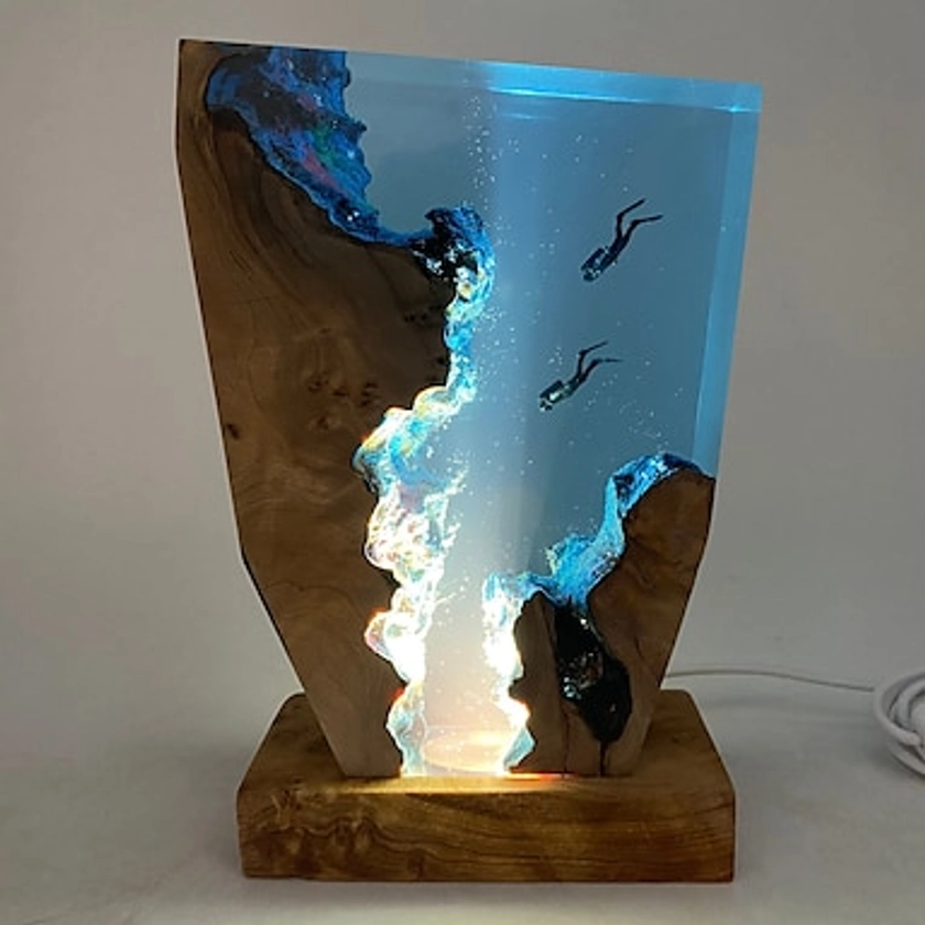 Resin Night Light Scuba Diving Deep Sea Exploration Colorful Wooden Lamp Free Diving Unique Decorative Gift Christmas Gift 15cm/20cm 2024 - GBP £44