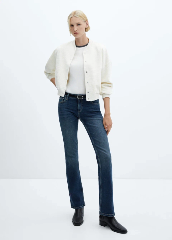 Jeans flare taille basse - Femme | Mango France