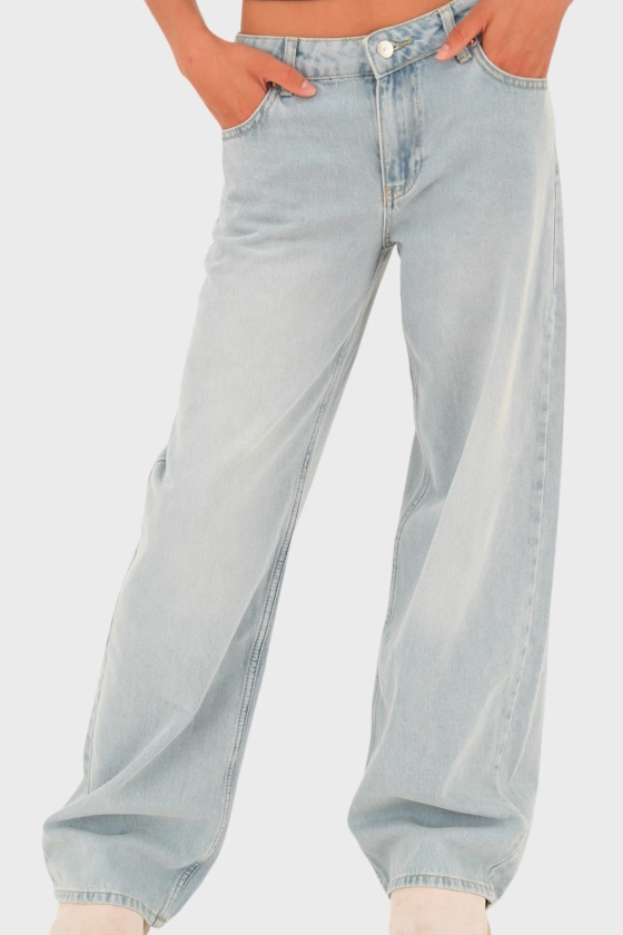 "Loose" low waist jeans light blue