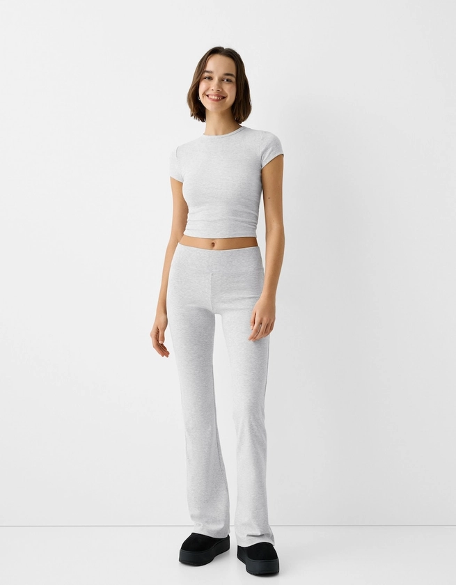 Pantalon flare maille côtelée