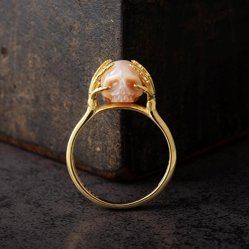 Hands On Head Pearl Cranium Ring