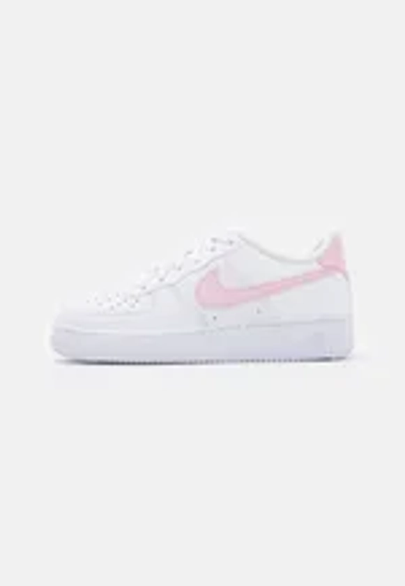 Nike Sportswear AIR FORCE 1 UNISEX - Baskets basses - white/pink foam/blanc - ZALANDO.FR
