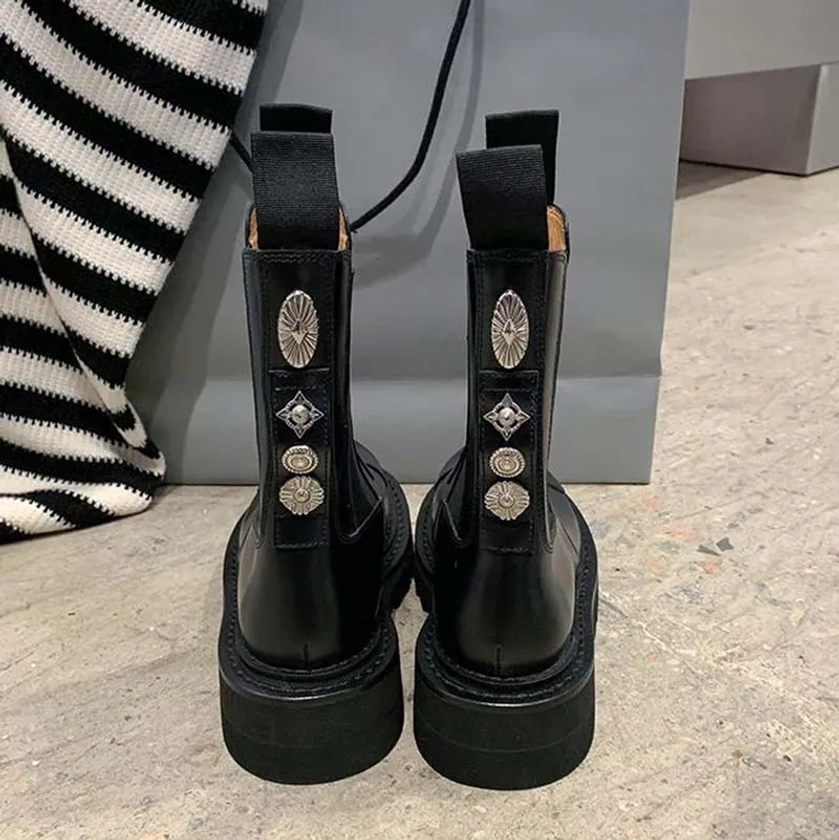 Fashion Chelsea Women Boots Casual Genuine Leather Round Toe Platform Boots British Style Metal Decoration Middle Barrel Boots - AliExpress 322