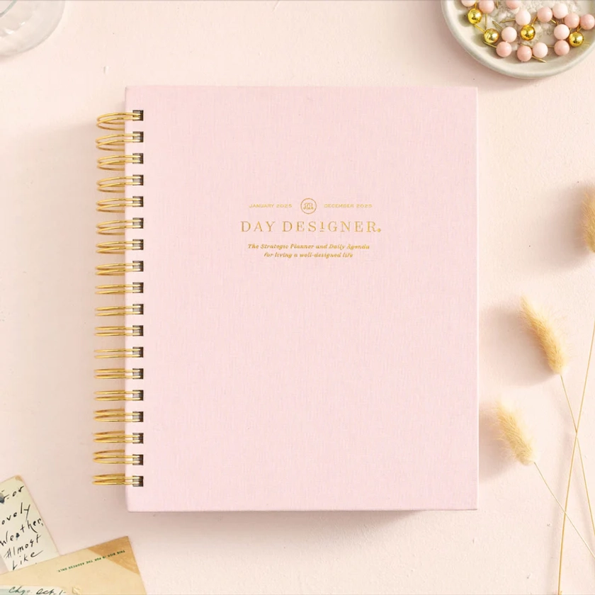 2025 Daily Planner: Peony Bookcloth