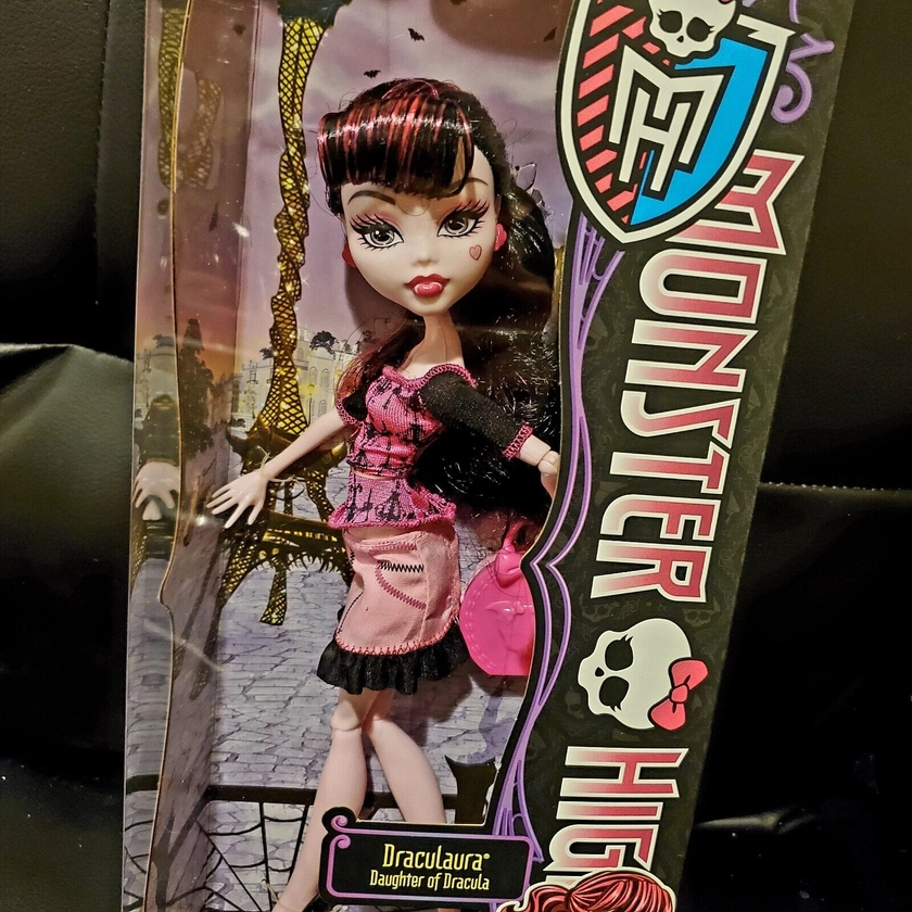 Monster High Scaris City of Frights Draculaura Doll NIB NRFB Rare! 2012