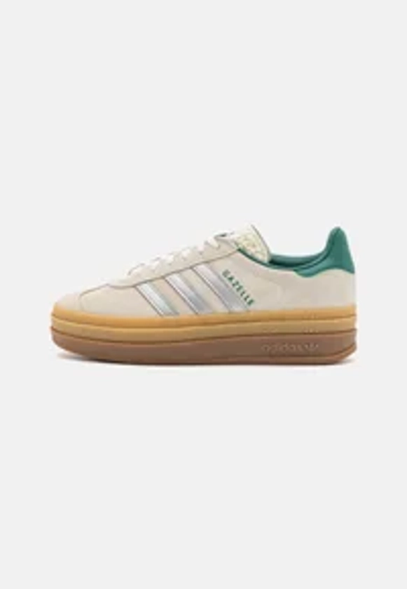 GAZELLE BOLD - Sneaker low - off white/silver metallic/collegiate green