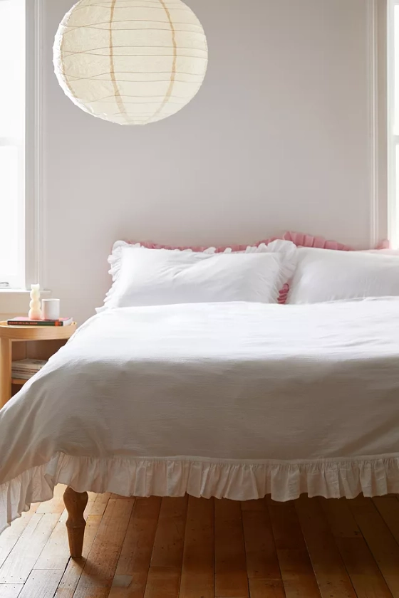 Washed White Ruffle Duvet Set