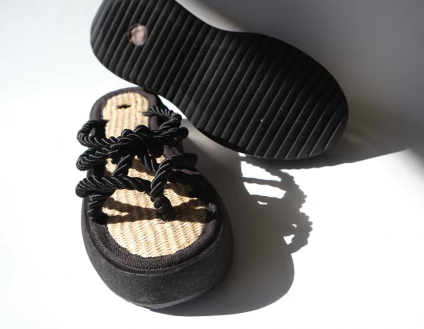 GAIA ROPE ~ BLACK | eco sandal ༓
