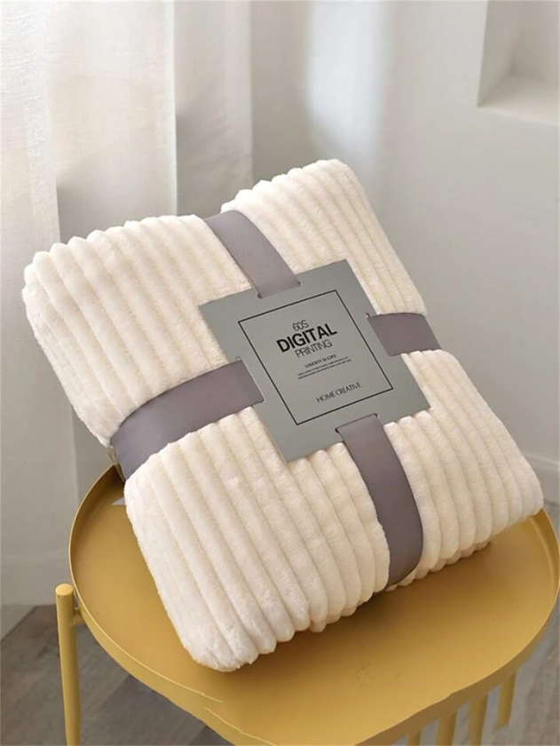 1pc Beige Lamb Fleece Blanket, Double-Sided Soft & Plush Luxury Microfiber Throw Blanket For Bed Or Sofa, Without Gift Box