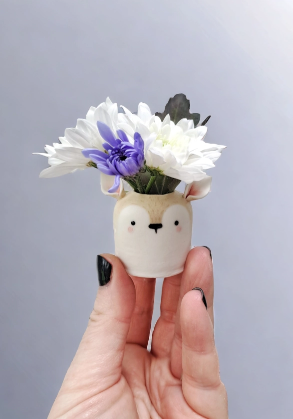 Deer mini vase