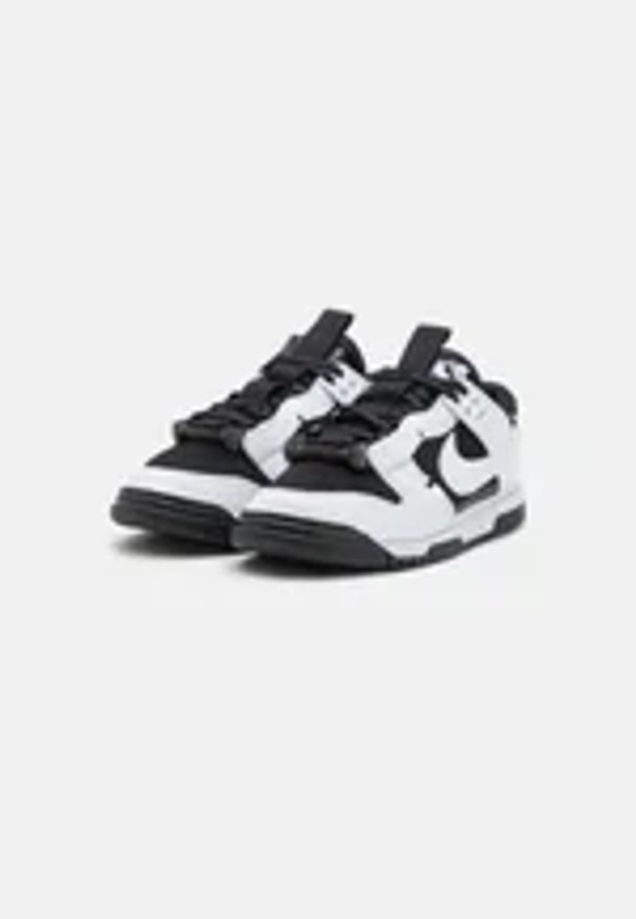 DUNK LOW REMASTERED - Baskets basses - black/white