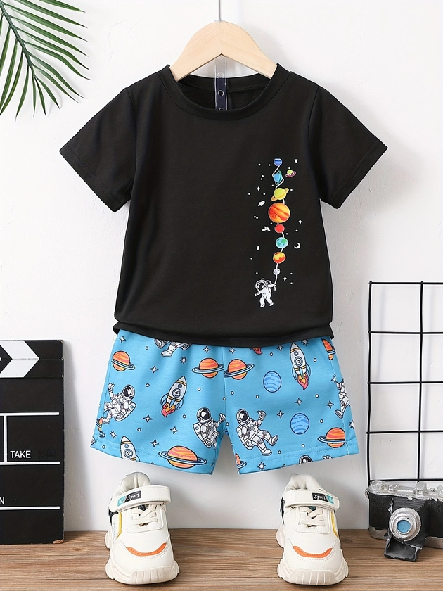 Boys Cartoon Planet Astronaut Rocket Print Casual Outfit Round Neck T-shirt &amp; Shorts Kids Summer Clothes Sets