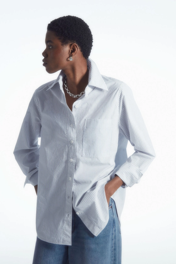 OVERSIZED TAILORED SHIRT - Blue/white striped - COS