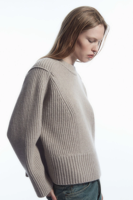 CHUNKY PANELLED WOOL JUMPER